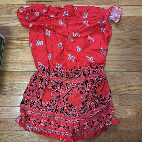 Venus Romper NWOT - Picture 6 of 6